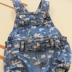 Old Navy Jean Rhomper